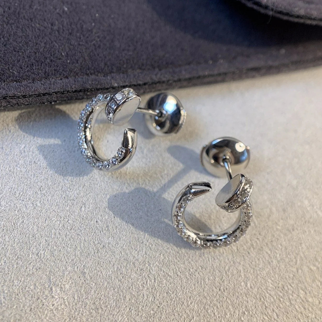 Justes Diamond Small Earrings