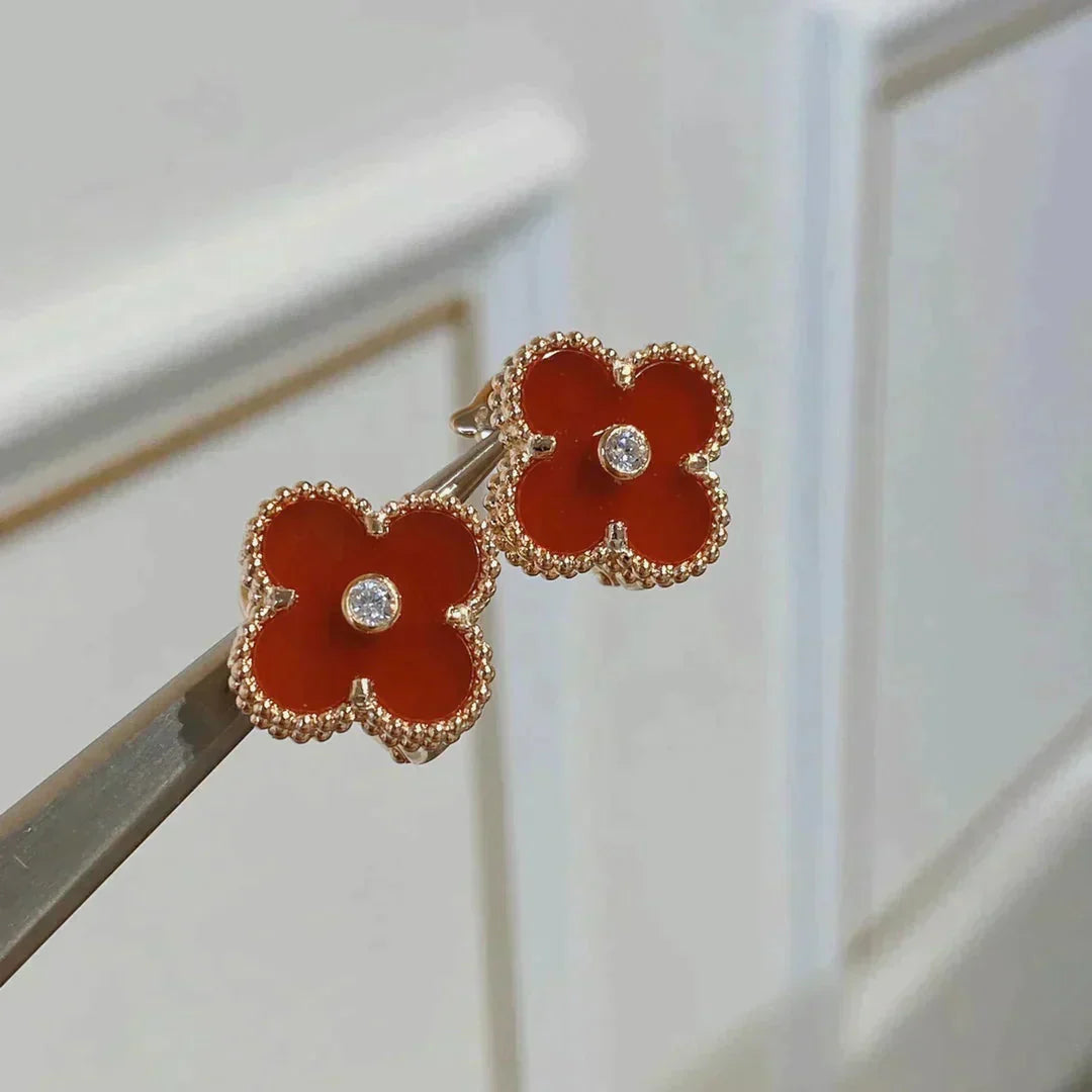 Clovers 1 Motif Carnelian and Diamond Earrings