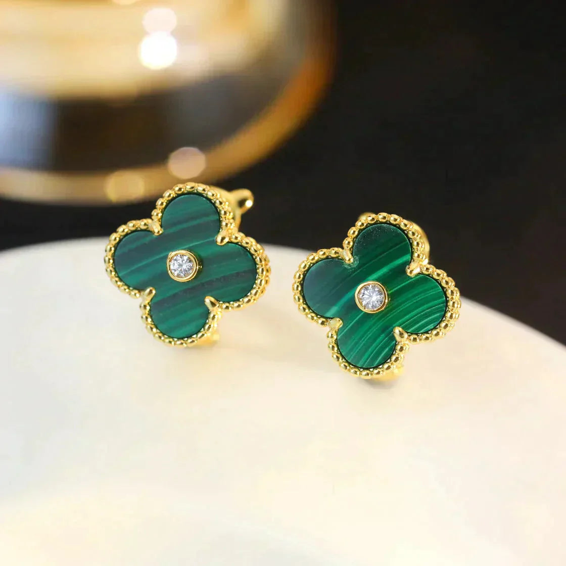 Clovers 1 Motif Malachite and Diamond Earrings