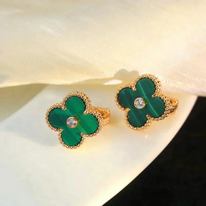 Clovers 1 Motif Malachite and Diamond Earrings