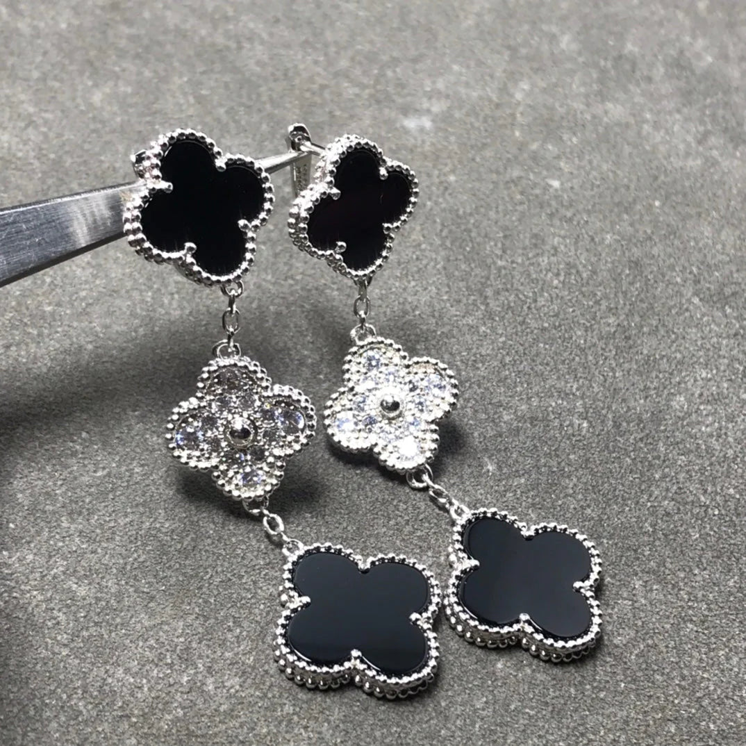 Clovers 3 Motif Onyx and Diamond Earrings