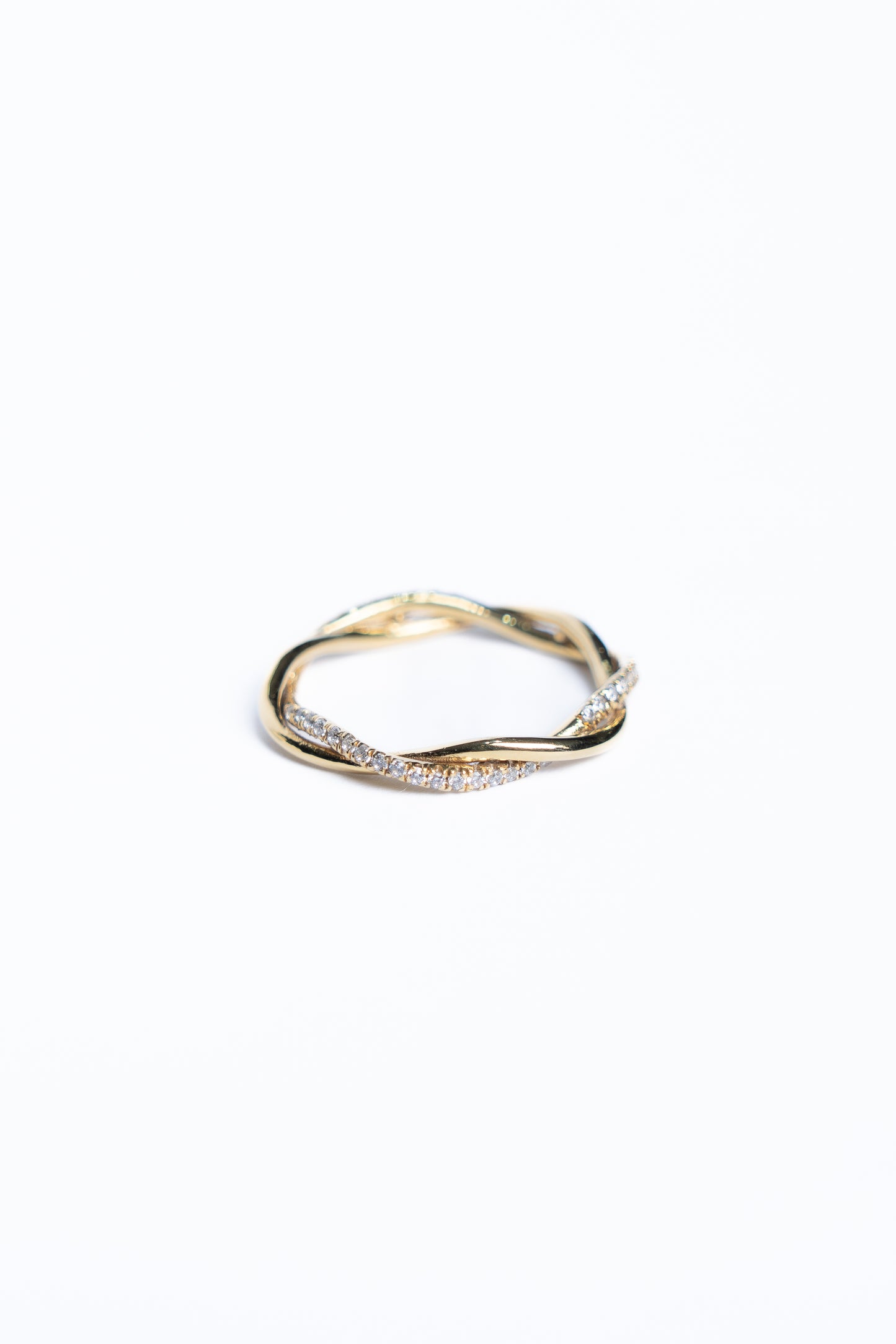 Simple Tangled Band Ring