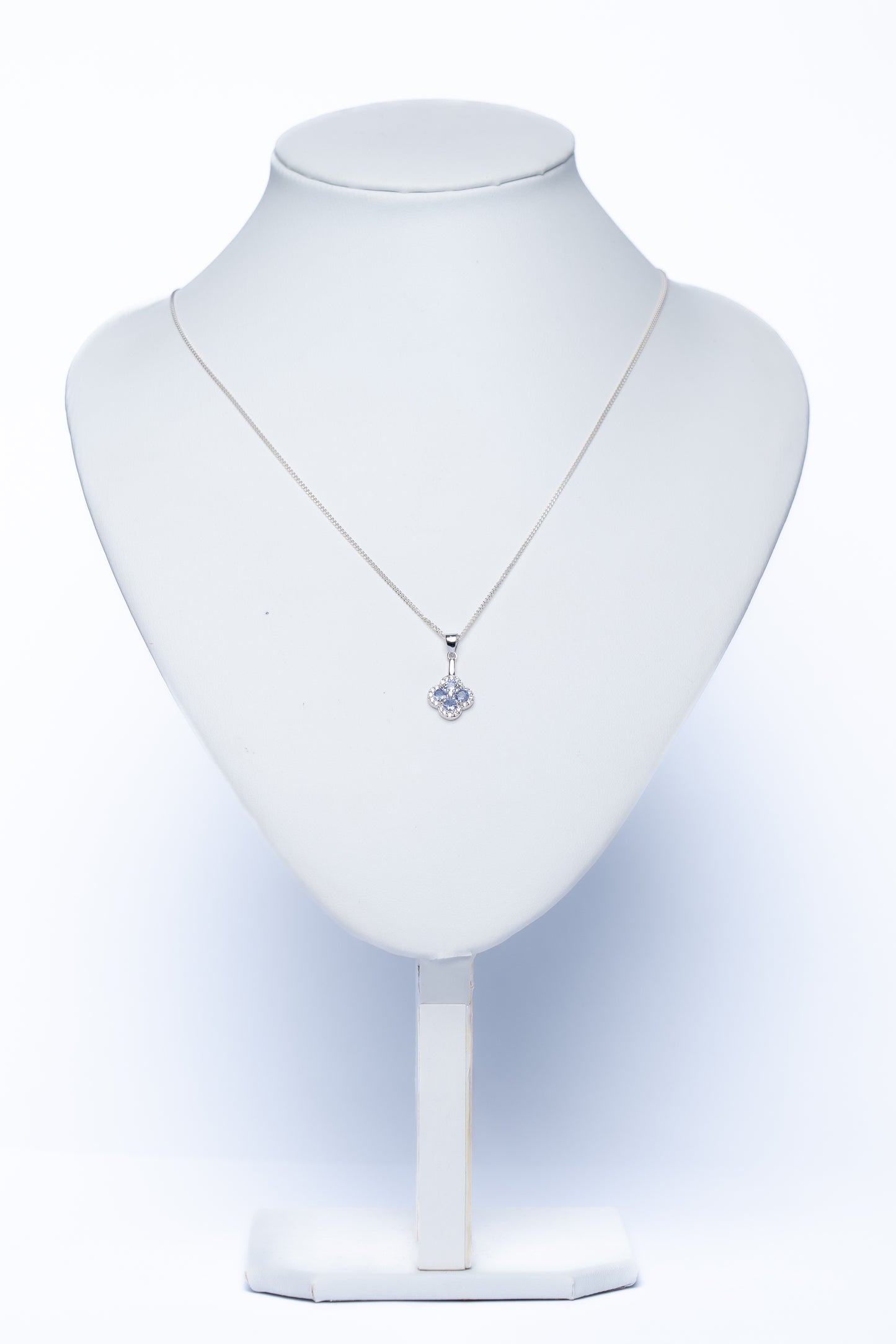 Tanzanite Clover Pendant