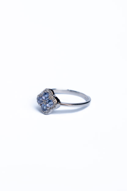 Tanzanite Clover Ring
