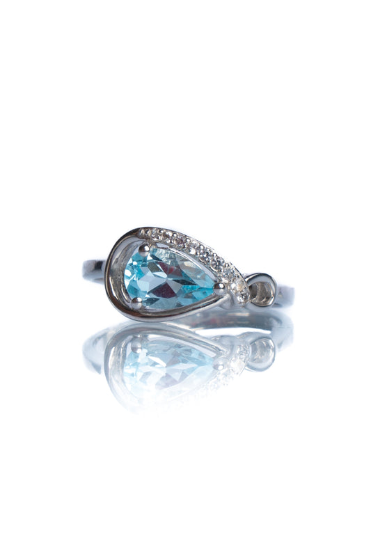 Blue Topaz Knot Ring