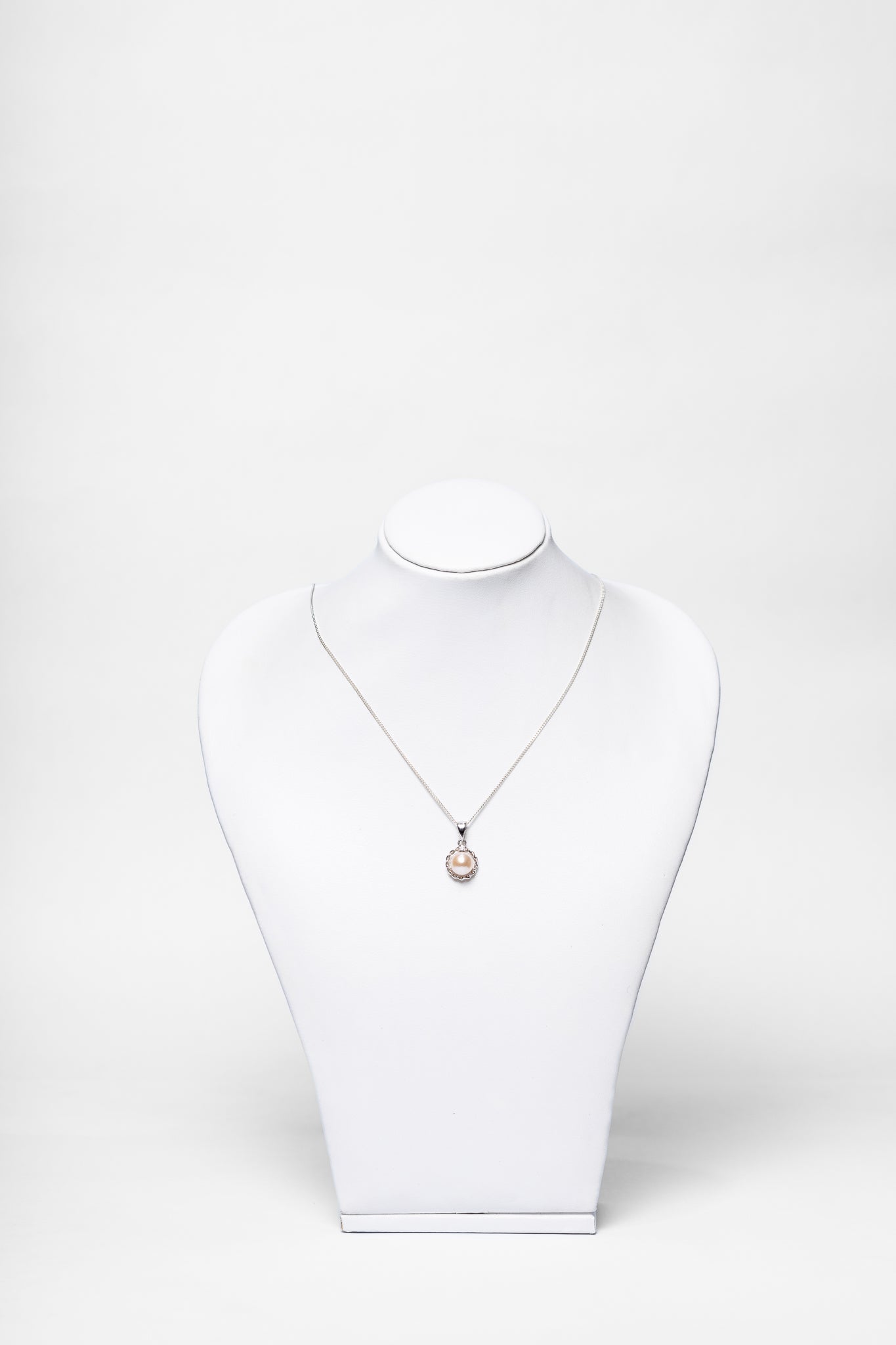 Pearl Elegant Pendant