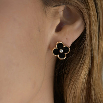 Clovers 1 Motif Onyx and Diamond Earrings