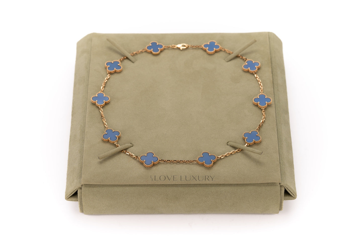 Clovers 10 Motifs Blue Agate Necklace