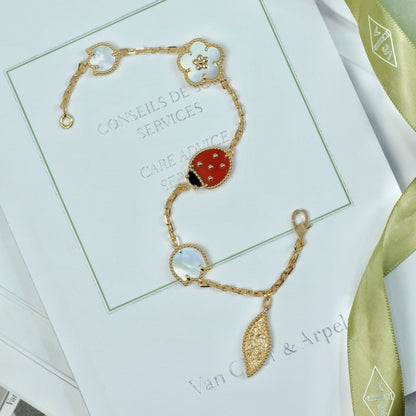 Lucky Spring bracelet 5 motifs